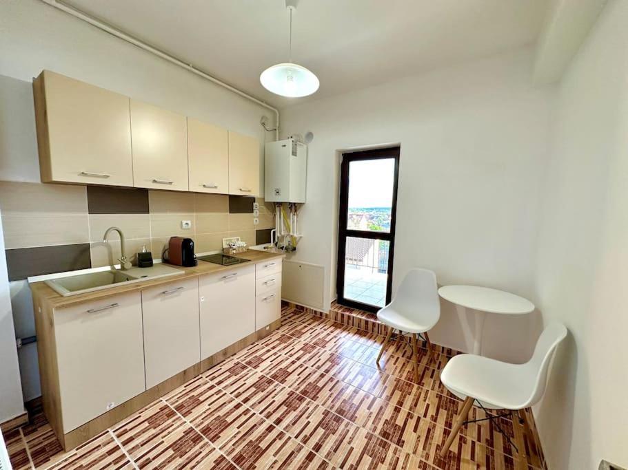Apartament Novara 21 Craiova Buitenkant foto