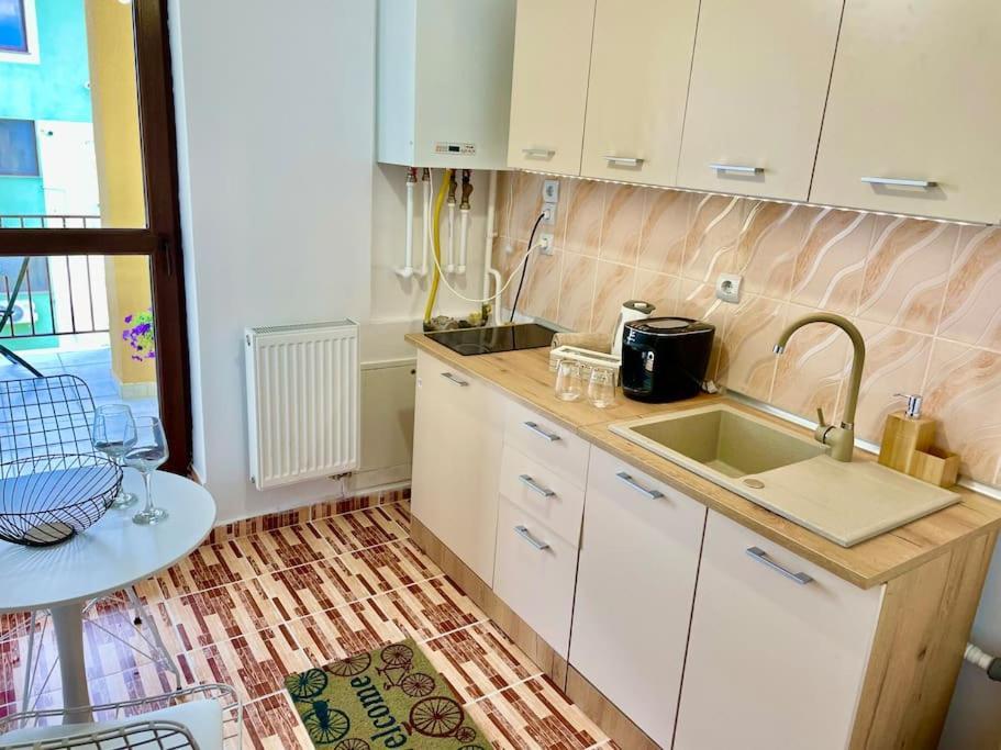 Apartament Novara 21 Craiova Buitenkant foto